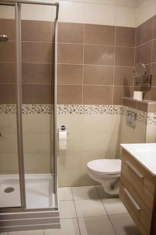 Vadasz Panzio Es Etterem 4* Szombathely